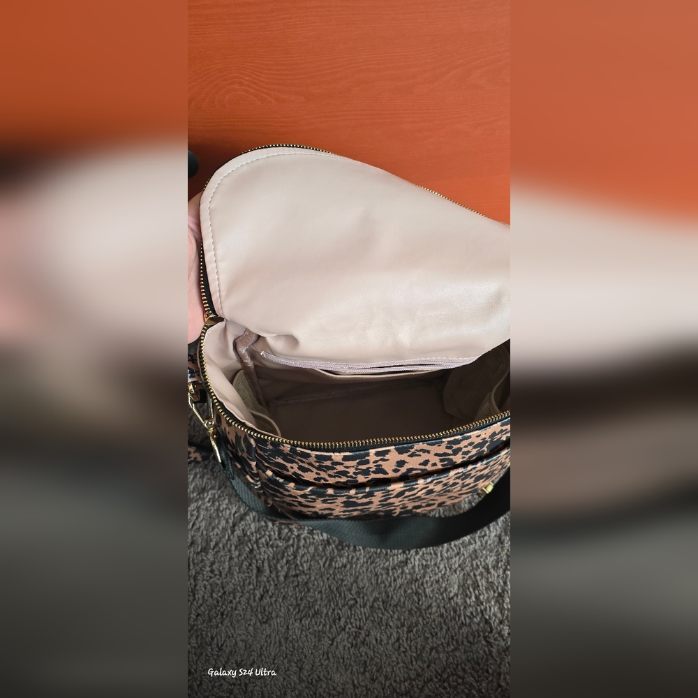 AZARIA La Mère Backpack Petite Limited Edition Leopard Print. - Picture 6 of 15